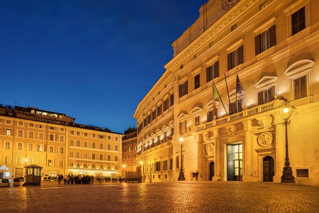 Palazzo Montecitorio ( Roma )