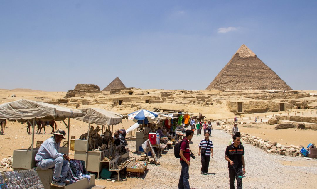 Giza: niente più rivenditori e pullman (ma trenini elettrici e servizi moderni)