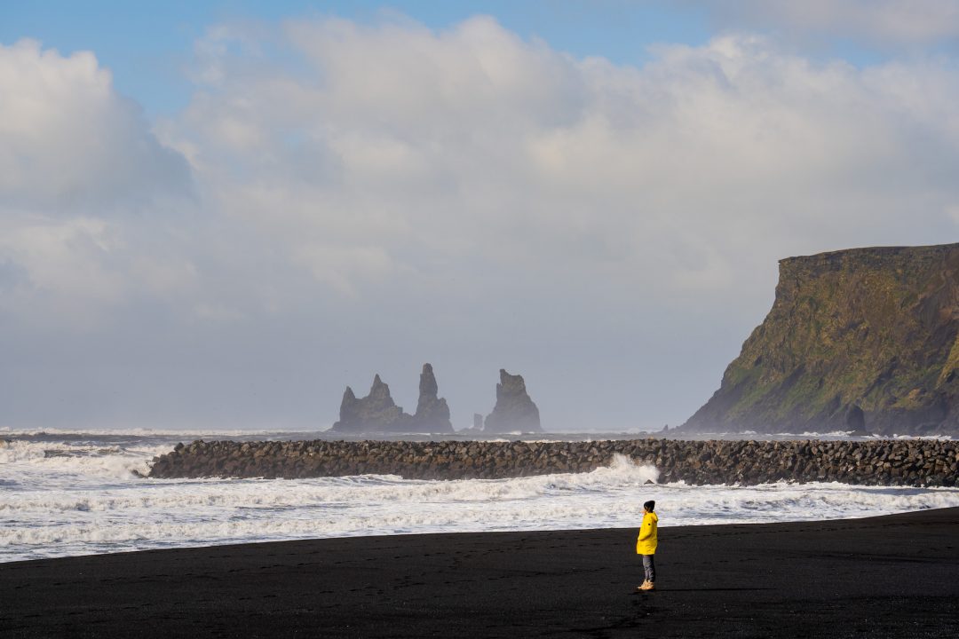 Fatevi un selfie acchiappalic (sulla spiaggia più bella d'Islanda) 