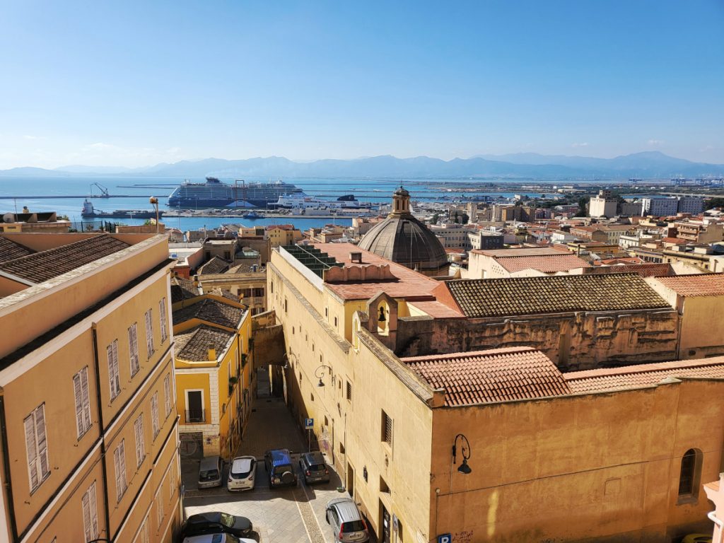 panorama di Cagliari dall'alto