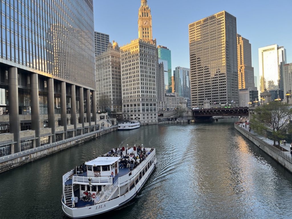 Crociere lungo il Chicago river