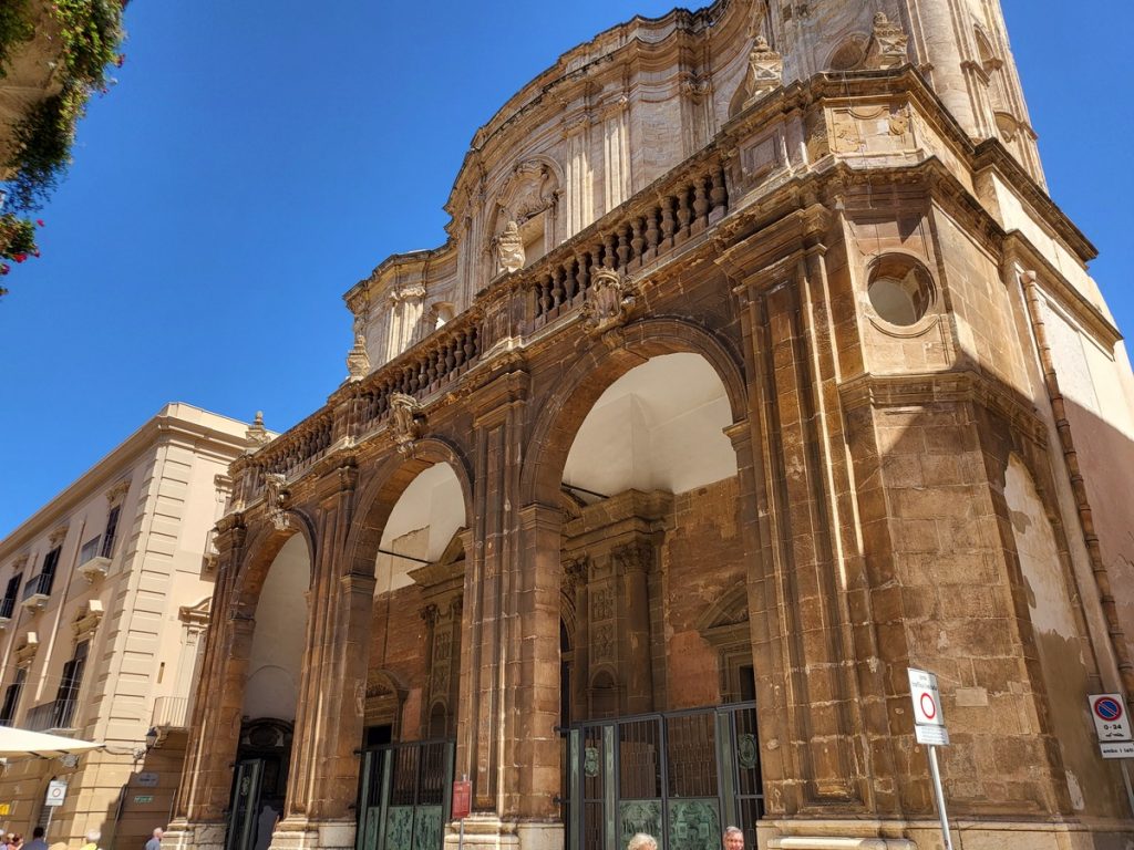 facciata della Cattedrale di San Lorenzo