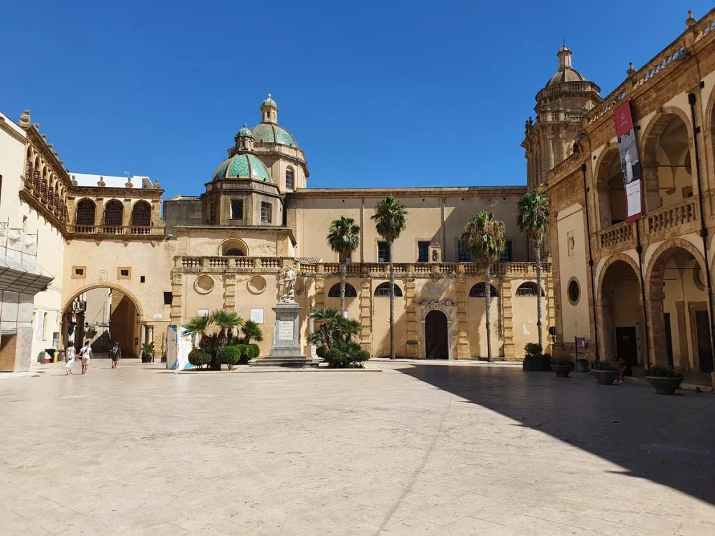 Attrezzi per manovale Ft - Mazara del Vallo (Trapani)