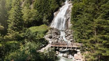 Cascata Amola Val Nambrone Dolomiti di brenta Trentino