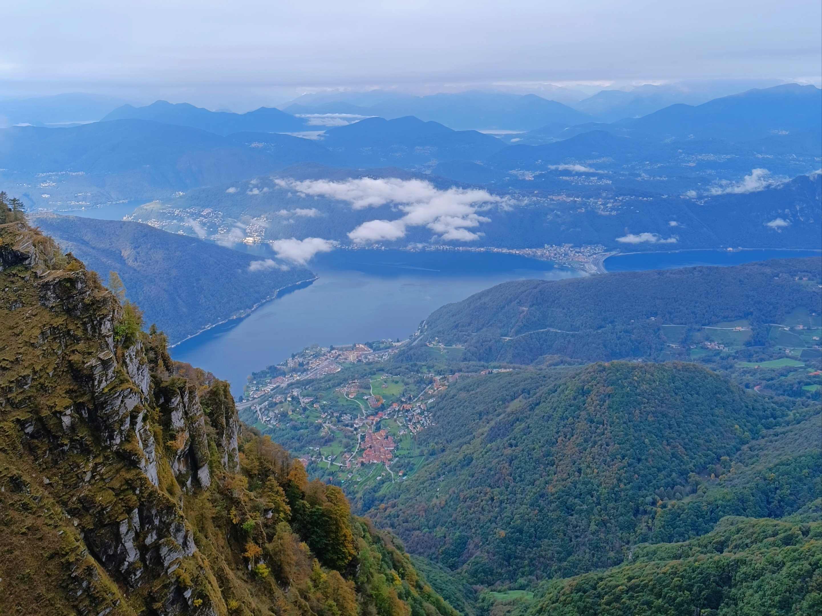 Monte Generoso tra Svizzera e Italia