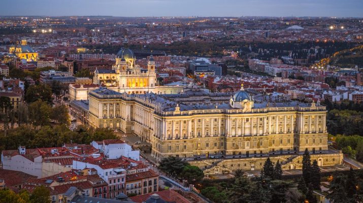 Foto Madrid: tre hotel per un viaggio tra passato e futuro