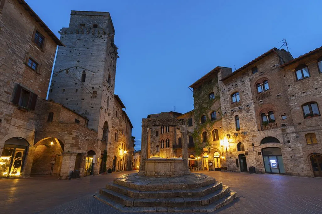 San Gimignano cosa vedere parcheggi torri musei Dove Viaggi