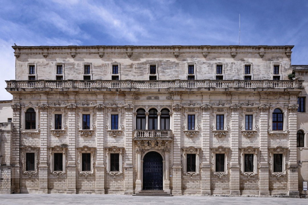 Facciata Antico Seminario Lecce capolavoro barocco