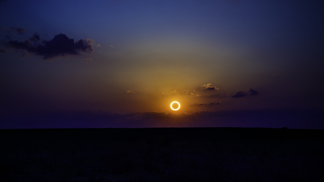 Eclissi solare anulare (2 ottobre)