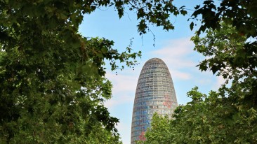 Torre Glories ex Torre Agbar nuovo simbolo del quartiere Poblenou a Barcellona