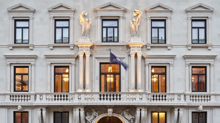 Foto DoubleTree by Hilton Trieste: l'hotel che trasporta gli ospiti nella storia