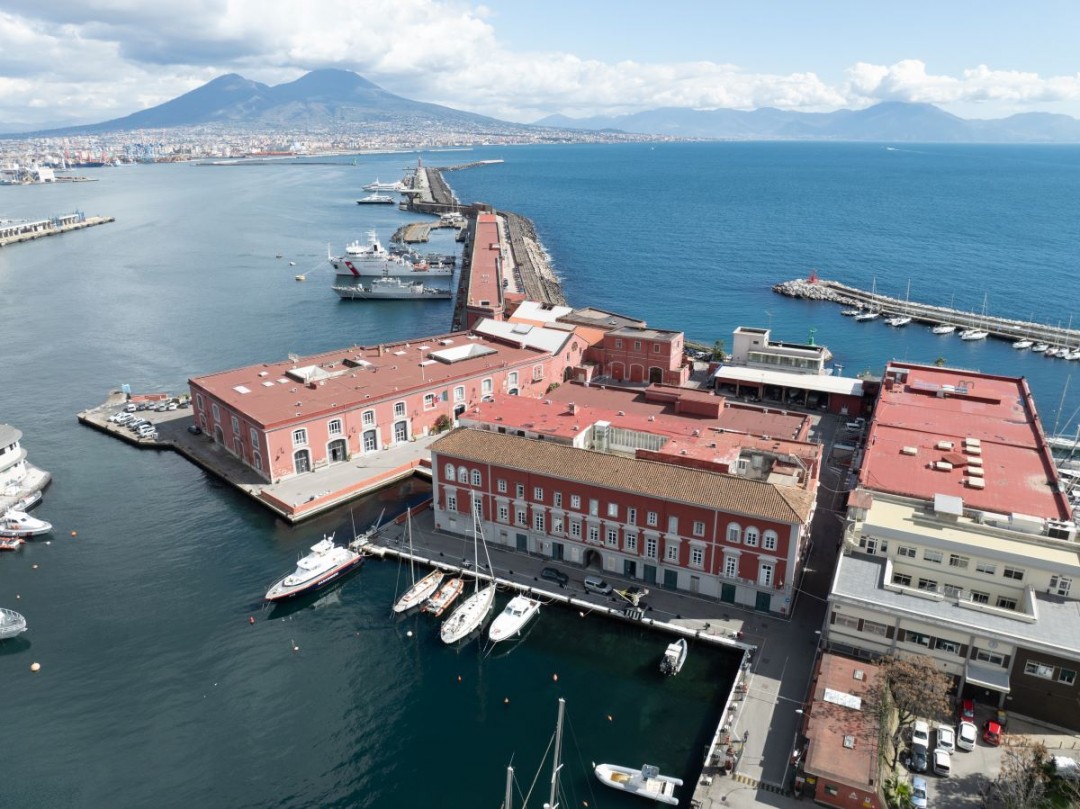 Base navale di Napoli