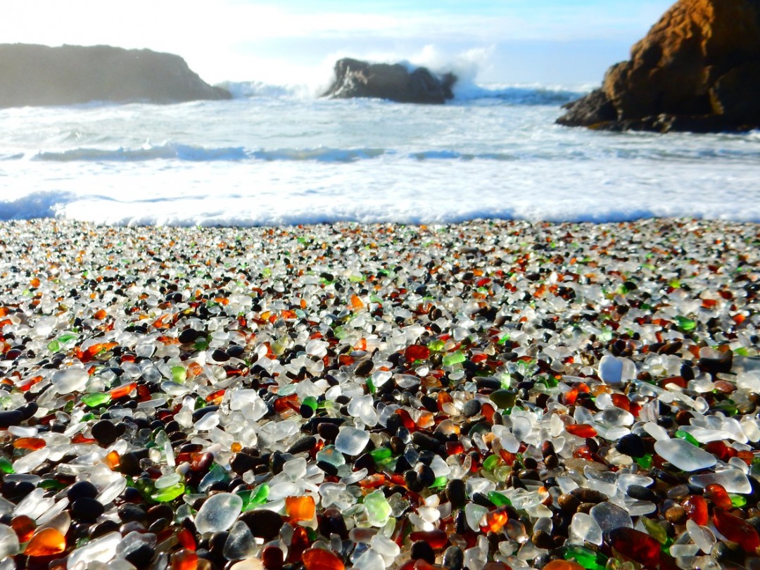 Glass Beach, USA  (7°)