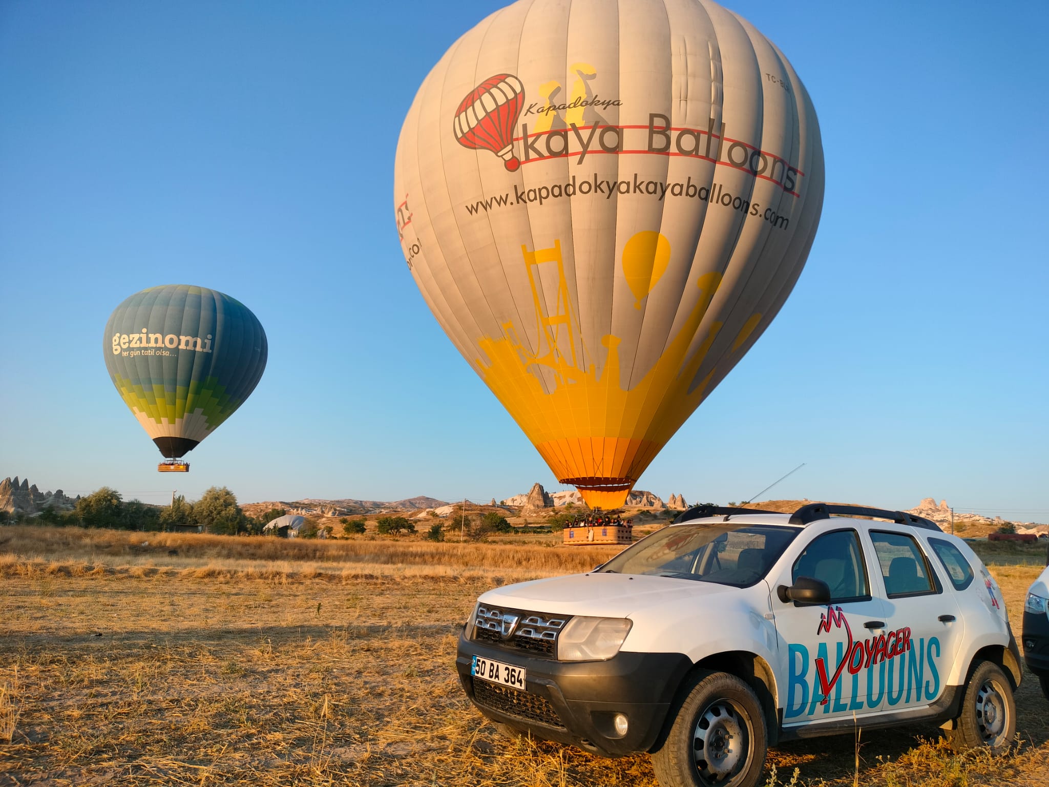 Auto Travel Balloons