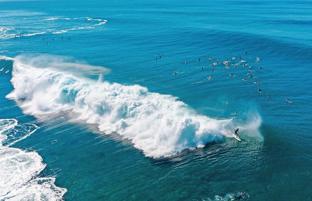 Banzai Pipeline isola di Oahu Hawaii © iStock