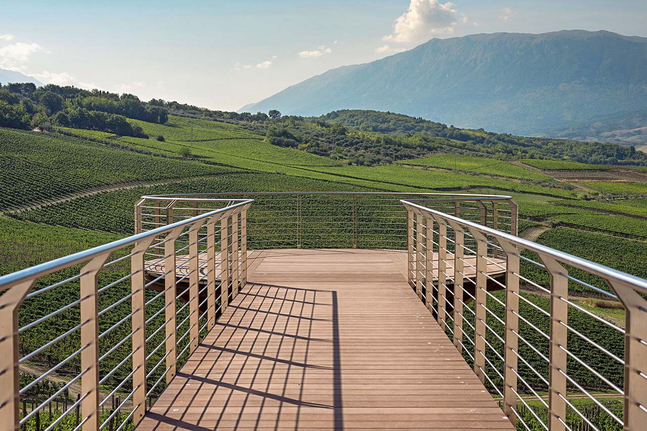 belvedere della cantina Zaccagnini a Bolognano Pescara