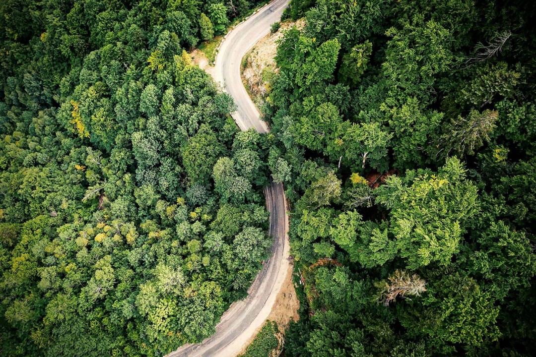 strada di montagna Transfagarasan in Romania © Getty Images