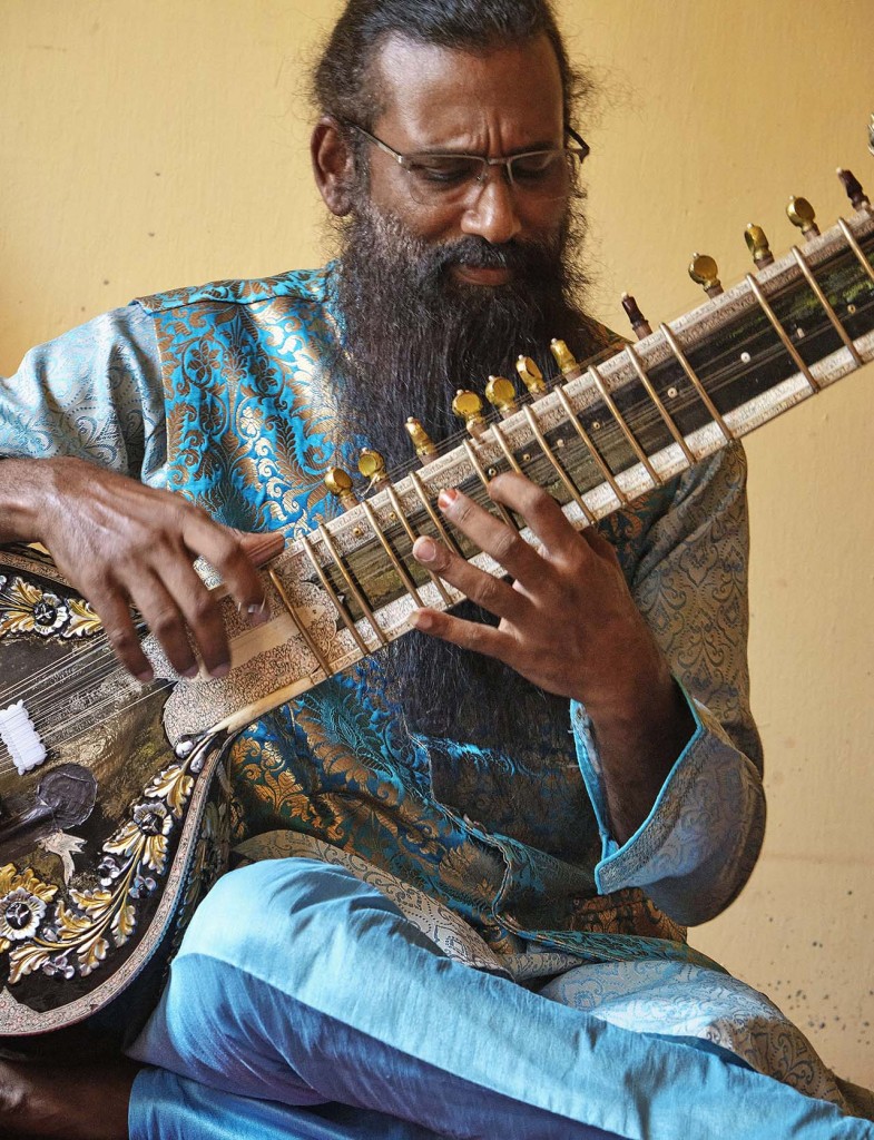 sanjeev jugnah guru del sitar Mauritius tradizioni e cultura 