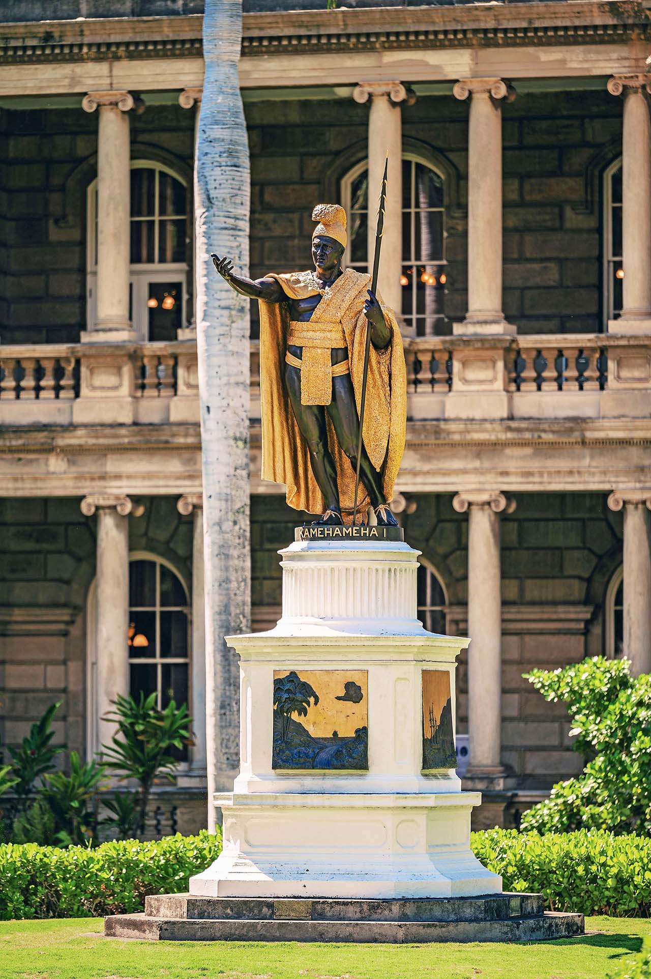 Statua del re delle Hawaii Kamehameha